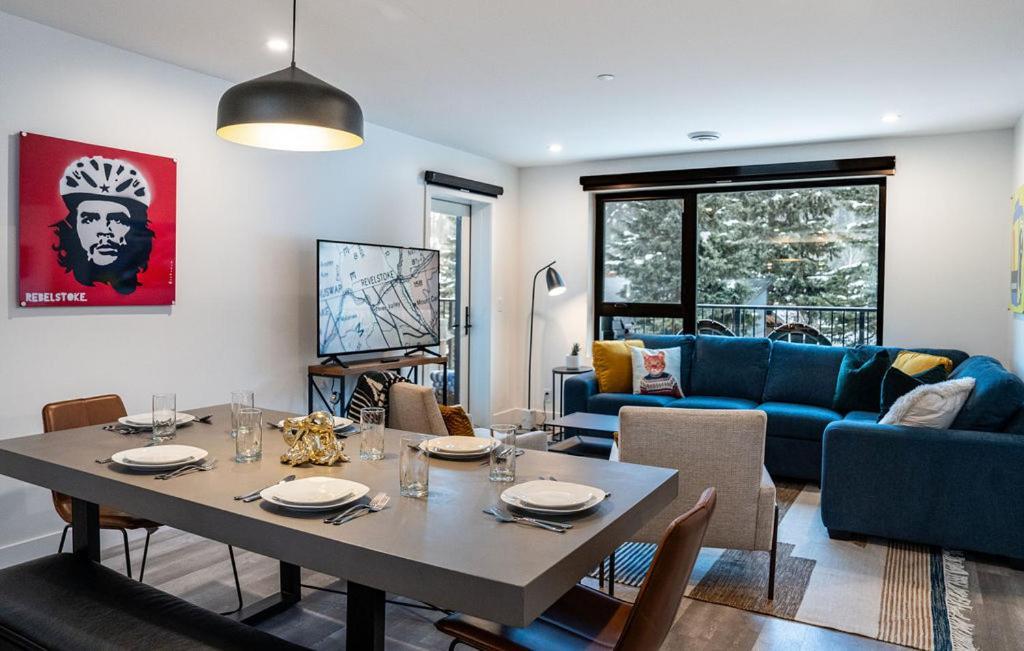 Revel In The Stoke By Revelstoke Vacations Apartment Exterior foto